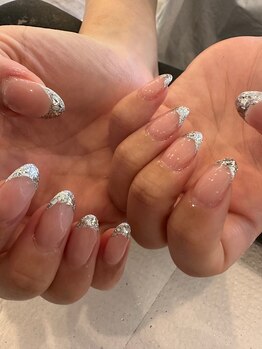 ニュールック(NEW LOOK)/ラメ＆ホロフレンチ¥5500