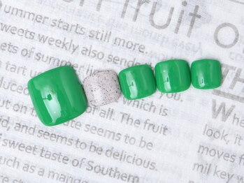 フットワンカラーネイル