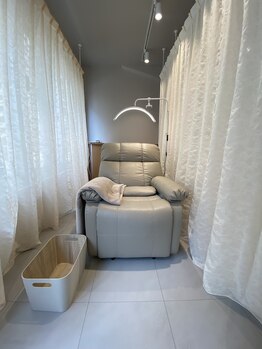 ワビ 本町店(wabi)の写真/《まつげパーマ￥4,500 》ゆったり寛げる空間で、リラックスしながらキレイに♪