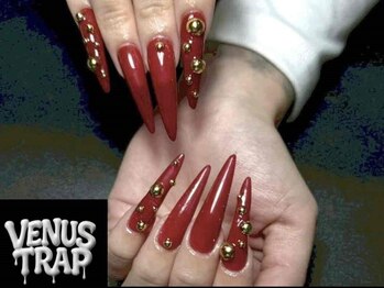 ヴィーナス トラップ(VENUS TRAP)の写真/西宮希少◇長さだし特化サロンがOPEN★カッコよさと上品さを融合させた最先端のネイルをご提供します！