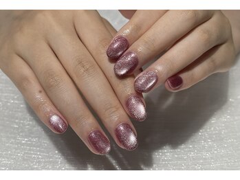 グローネイルズ(Glow Nails)の写真/300色以上のカラーから、貴方にぴったりのシンプルネイルをセレクト☆持ち込み可◎男性の方も大歓迎です★