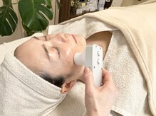 カミーシャ(KaMi-Sha)/4．ポレーションで美容液を導入