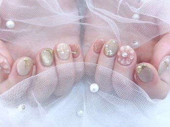 淡色立体フラワーネイル