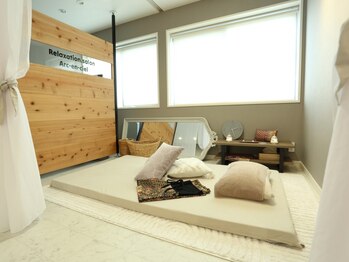 relaxation salon　Arc-en-cielの写真/アロマオイルとタイ古式マッサージを選択可能。その日の気分や状態に合わせた特別施術