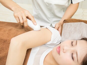 町の整体院あおたけ/二の腕トリートメント