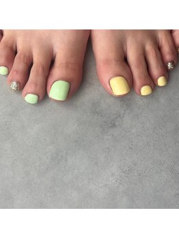 フィドュ(Fidu)/バイカラーネイル