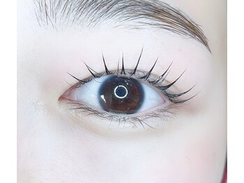 エステ de ティアラ/立ち上げまつ毛でぱっちりに♪