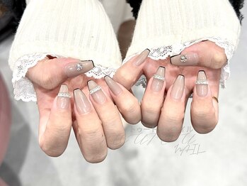 トゥートゥー(TOUTOU)/ラインストーンxベージュ