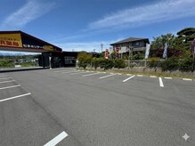 Sonic Esthe Yuigahamaの雰囲気（薬局内に併設、大型駐車場を完備しています。駐車もスムーズ！）
