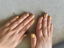 アロナ ネイルサロン アンド スクール(alona)/ビタミンカラーとラメでキラッ♪