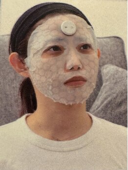 アリス(alice)の写真/「鏡を見るたびに気になるほうれい線・たるみに」