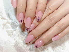 清楚系ネイル