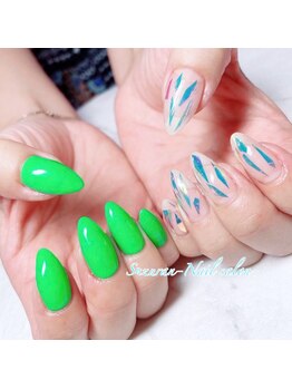 スズラン(SUZURAN)/ちぐはぐ夏ネイル