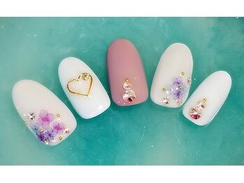 トゥーシェネイルズ(Touche'nails)/サンプルチップ　人気デザイン