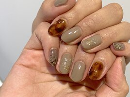 べっ甲ネイル。