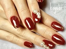 コユビ(koyubi.)/大人のお正月ネイル2023
