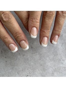 リアネイル(li’a nail)/王道フレンチ