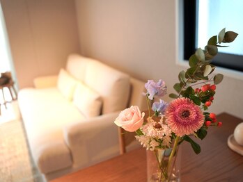 エンボディメントラボラトリー エイトレターズ(Embodiment Lab. 8 LETTERS)/たくさんお話聞かせてください♪