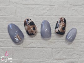 大人可愛い定額ネイル￥9000