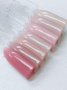 ラックネイル(Luck Nail)の写真/豊富なカラーとパーツで理想の指先へ。トレンドも定番も、あなただけのデザインを叶えます◎