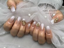 ユーネイル(YW nail)/グラデーション＋パーツ