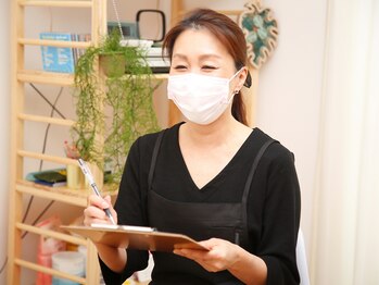 ラキ ワックス(Laki wax)/カウンセリング風景