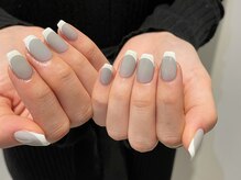 ネイルズ ララ(nails Lala)/白フレンチ。
