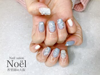 ブルー×ぷっくりお花ネイル