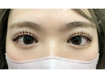 バニーアイズ 天神(Bunny eyes TENJIN)/上パリジェンヌ×下パーマ