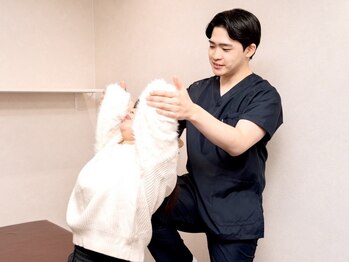 伊藤接骨院の写真/最新姿勢分析で体の歪みを徹底分析◎骨格と筋肉と筋膜にアプローチし、骨盤のゆがみを根本から整えます★