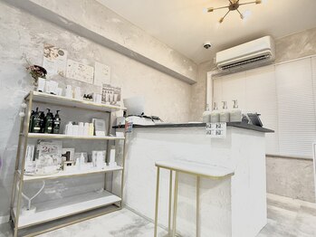 ネイルサロン クレオ(Cleo)/受付☆グレーを基調とした空間