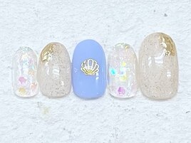 メタリック　ブローチ