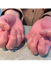 シンプル×夢の国ネイル！