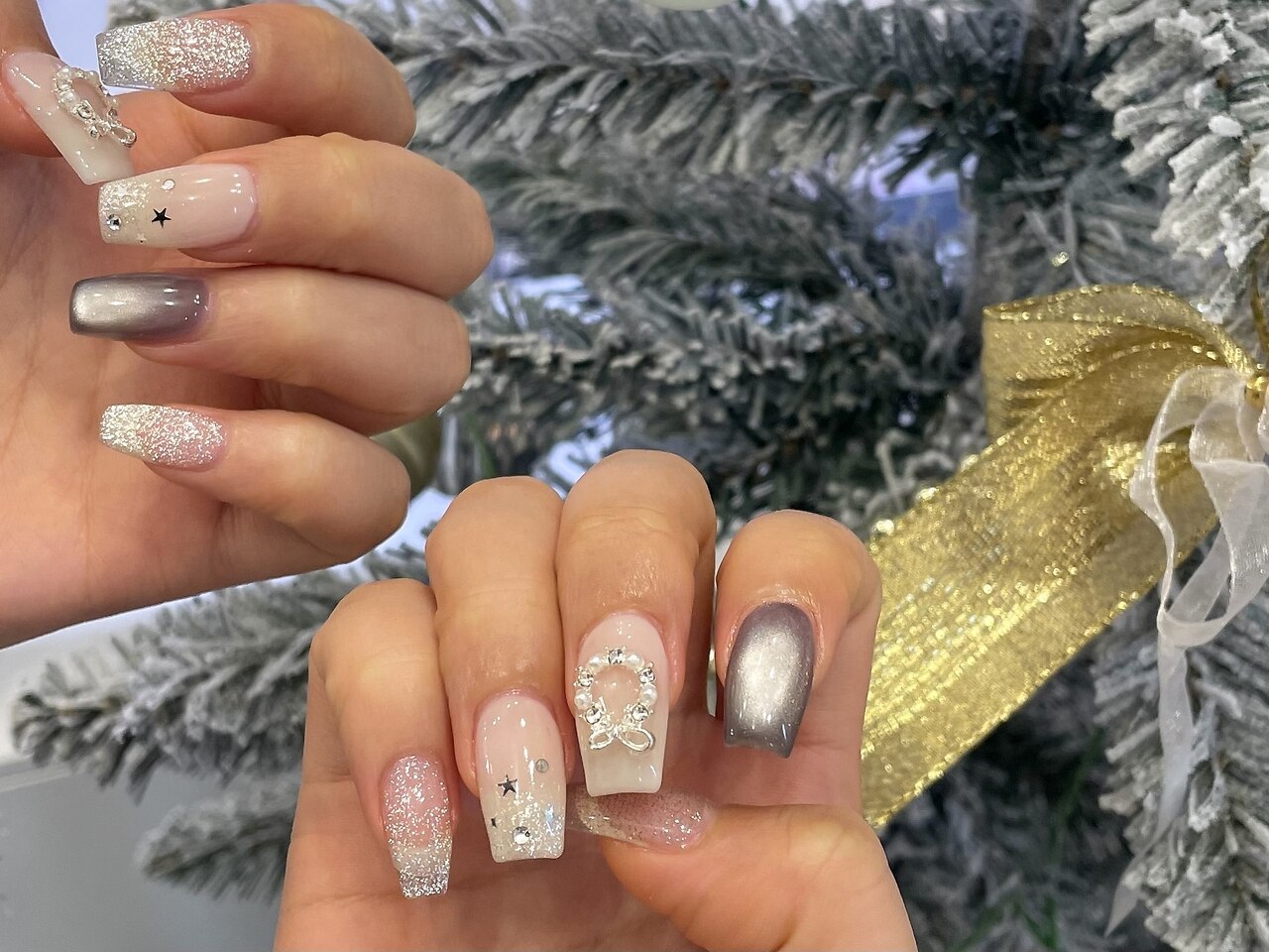 2025年-2026年冬トレンド】シルバー リボンのネイルデザイン集｜人気順