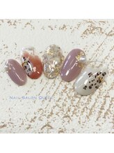 ネイルサロン クイル(QUILL)/１０月アニマル（２）