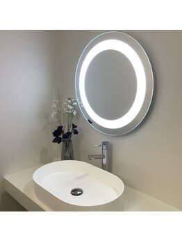 マユラボ/洗面台