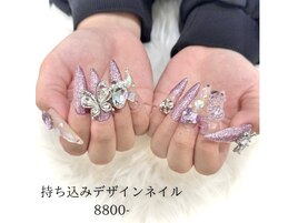 ゴテゴテ持ち込みネイル