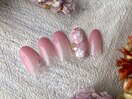 ポイントフラワーネイル