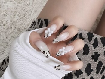 ブッティー(Butea)/ヒョウ柄ネイル