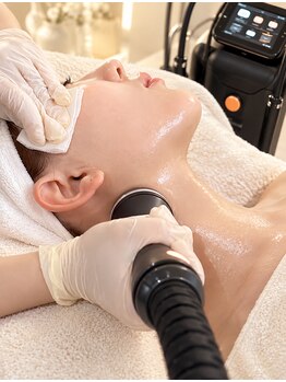  小顔・肌管理専門 NARA BEAUTY 表参道店【11/1 OPEN（予定）】の写真/【表参道NEW OPEN】韓国最新ondaproでフェイスライン・脂肪感・二重あご・頬肉撃退！