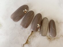 リッシュ(RICHE)/上品シンプル☆マグネットネイル