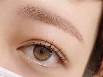 カウズ 西宮北口(CAWS)の写真/今話題のハリウッドブロウリフトでナチュラル垢抜け眉に☆WAXと眉/アイブロウメイクで一気に眼力アップ♪