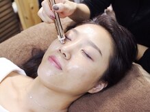 乾燥・小じわ・たるみ・クマが気になる方へ☆ずーっと人気なんです【目元ケア】　※オプションメニュー