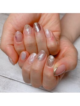 ユニックスマークイズ みなとみらい店(UNIX Mark Is)/ニュアンスネイル