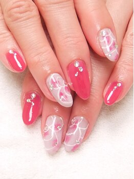 ソフィーム/ピンク系ネイル