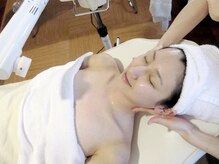ラファアイランド 小倉守恒店/デコルテマッサージ　首・肩施術