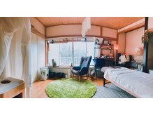 サロン内の雰囲気です。お連れ様も同室でお待ちいただけます