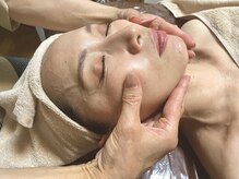 ドリーム(dream)の雰囲気（小顔フェイシャルリンパマッサージ、美容液導入も行います♪）