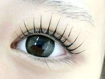リザボーテ(Liza beate)の写真/≪ナチュラルなので印象的な目元に★.＊】自まつ毛のような自然な仕上がりが魅力◎［八王子/まつげパーマ］