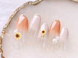 ひまわりネイル￥6980